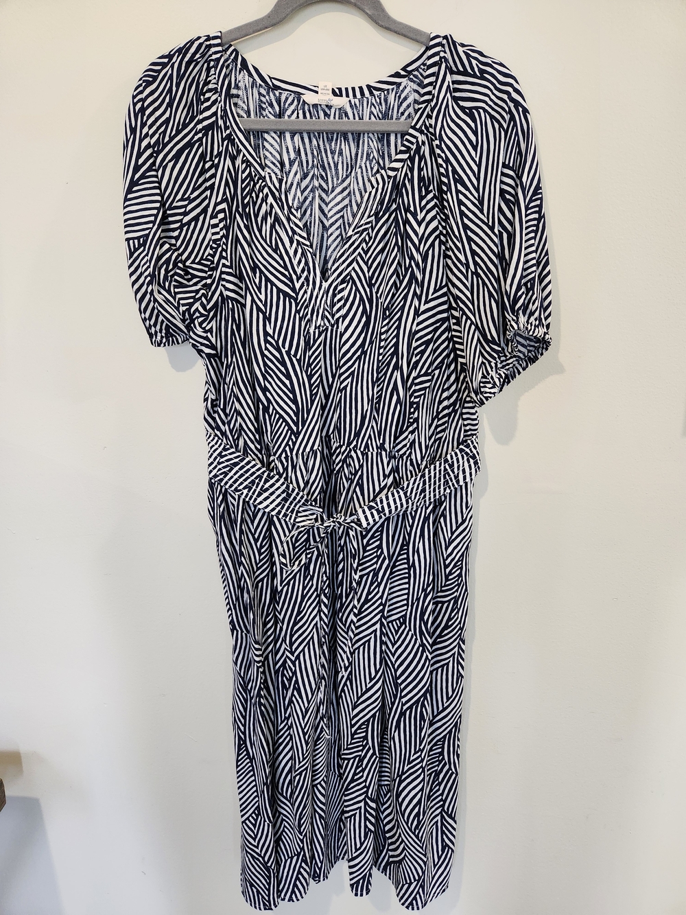 Terra & Sky Navy & White V-Neck Tie-Waist Midi Dress